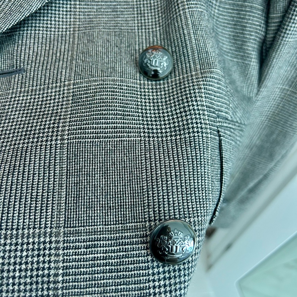 Massimo Dutti Gray Gingham Double-Breasted Blazer with Black Velvet Trim (US 6) - Picture 3 of 6